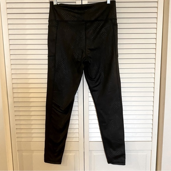 GAPFITS SNAKESKIN LEGGINGS BLACK WOMEMS HIGH-RISE SIZE MEDIUM - Picture 2 of 12